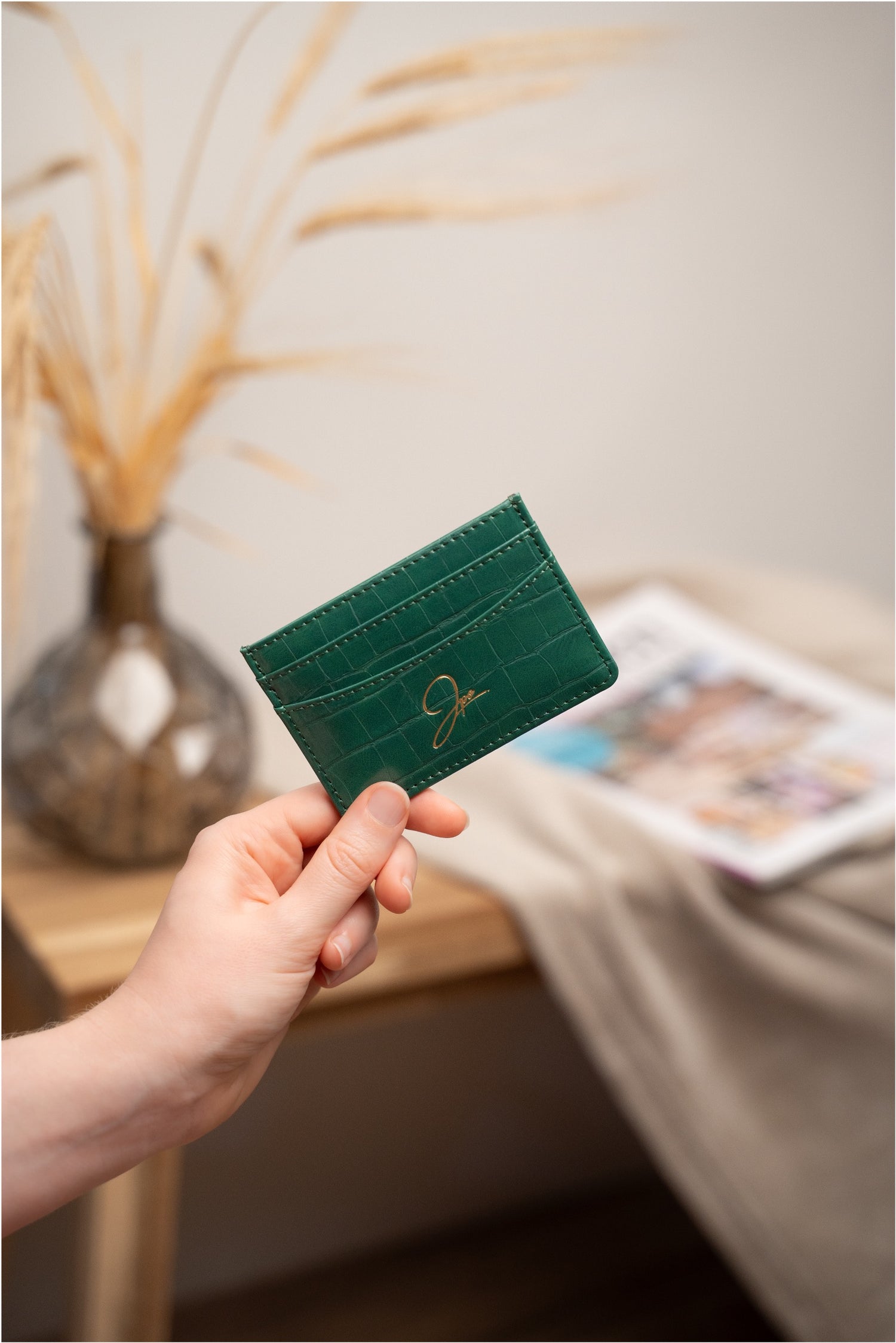 Emryn Cardholder